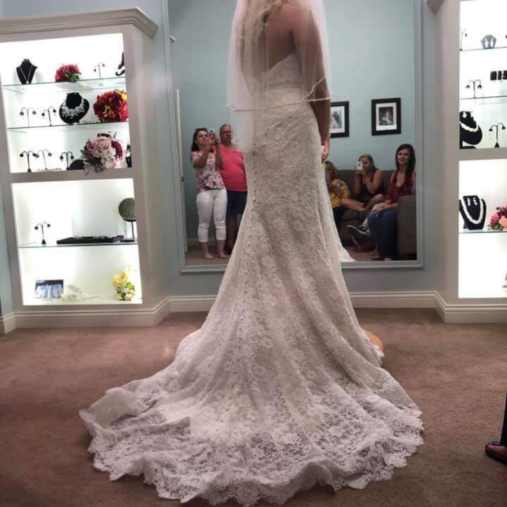 Essence of Australia size 12 unalter Wedding Dress